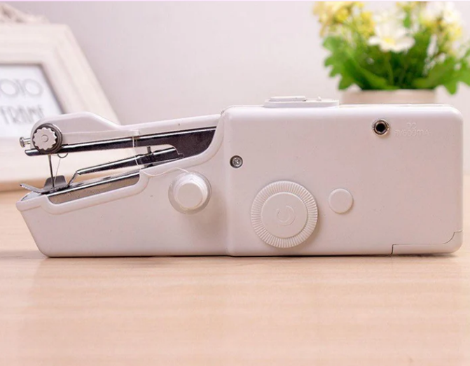 Mini Máquina de Costura Manual a Pilha